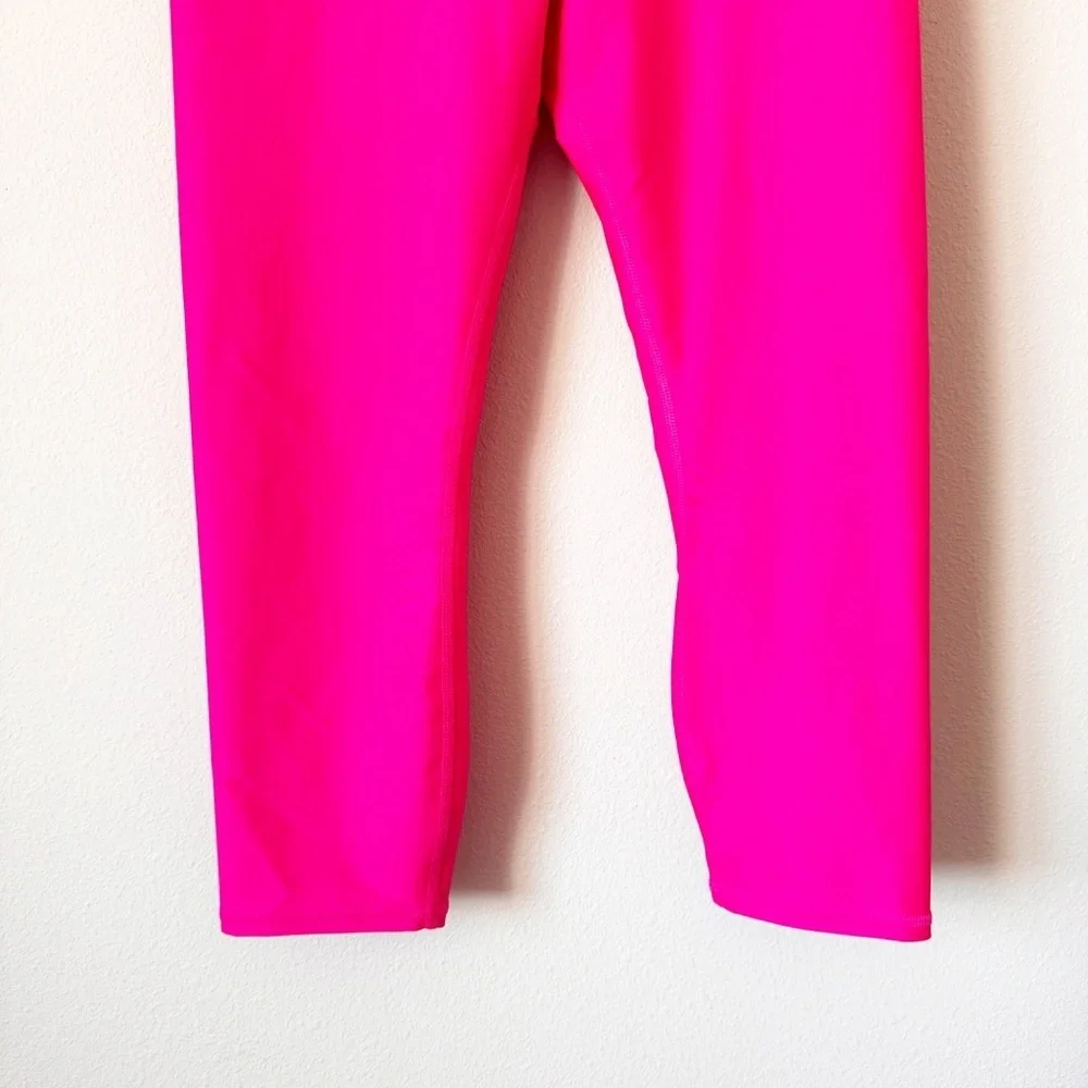 ALO Airlift Hot Pink Cropped High Rise Leggings